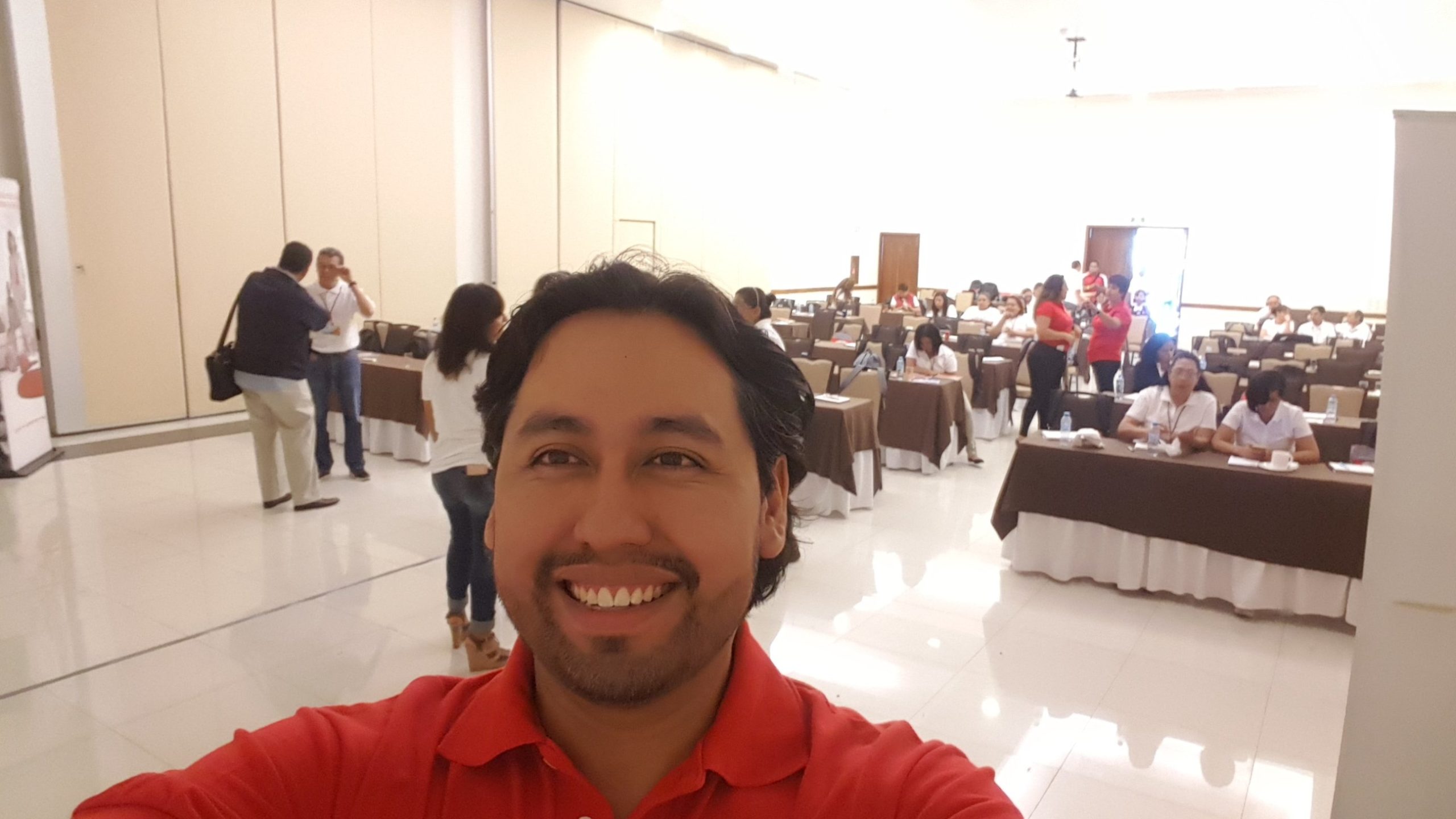 Daniel Planas curso de ventas en SEARS